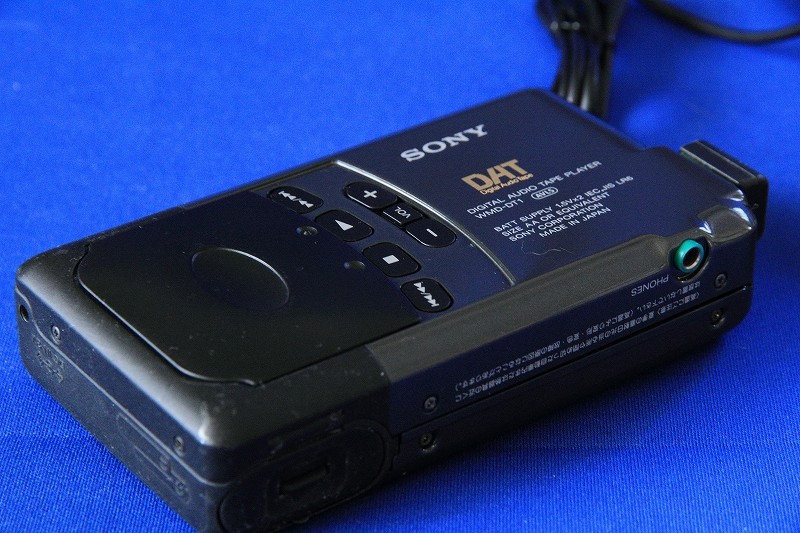 通電 SONY WMD-DT1 DATウォークマン 純正ヘッドホン付 通電 SONY WMD