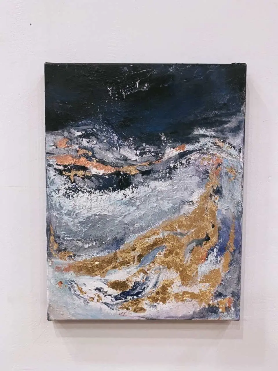 三重新北｜金箔抽象化｜アクリル絵の具創作体験｜ 1名様からツアー催行