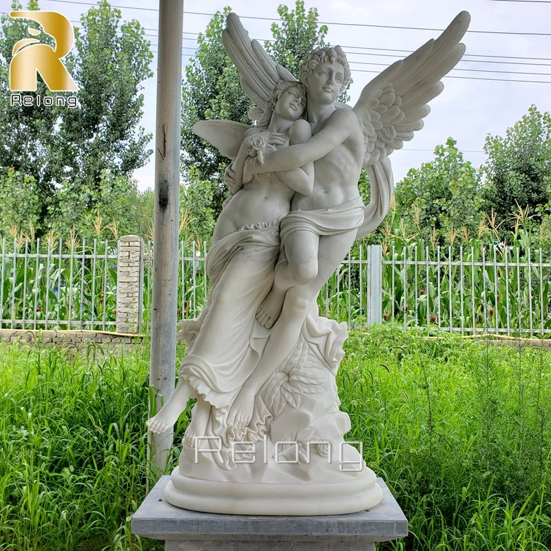 Famous-Angel-Statue-of-Cupid-