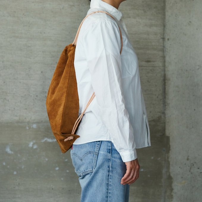 送料無料】 レザー ナップサック ブラウン ｜ レディース メンズ 豚革