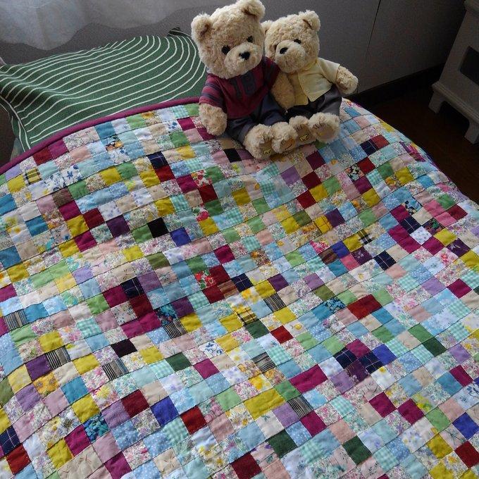 パッチワークのベッドカバー *マルチカバー* 全て手縫い🎵 送料無料