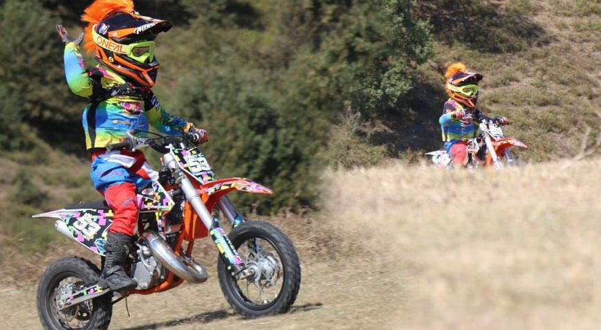 Biri 6 diğeri 9 yaşında! 'Türkiye üçüncüsü oldu' - Haberler Milliyet