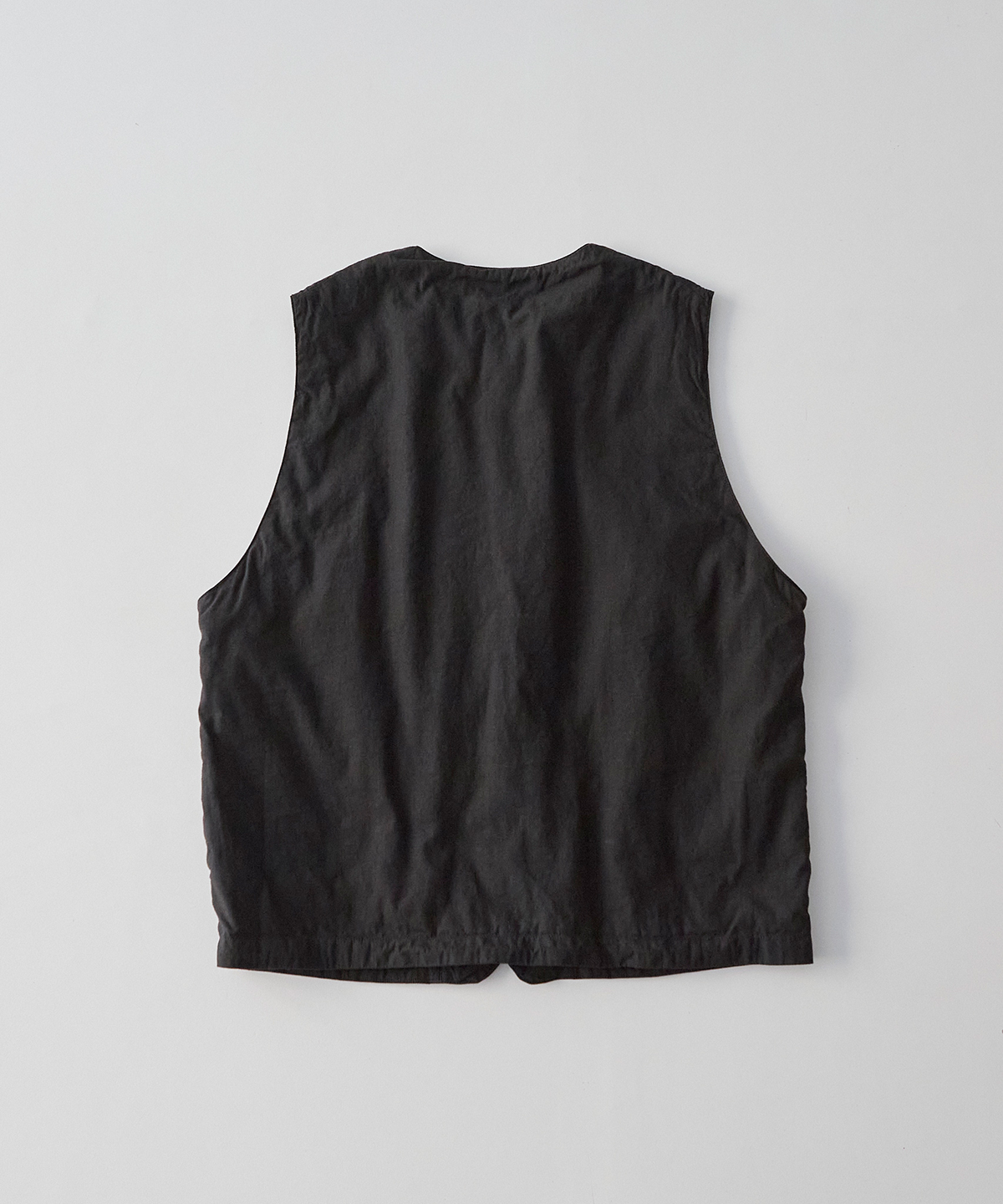 UpcycleLino] 60 クルーネックベスト｜nest Robe / CONFECT ONLINE SHOP