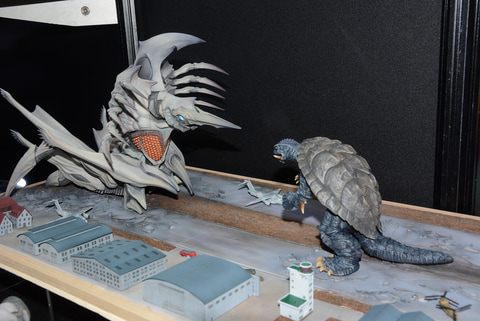 プラモデルならではの表現を！ エクスプラスの「ガメラ」シリーズ