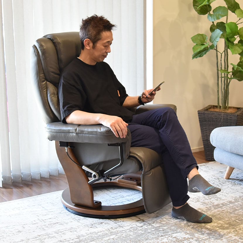 送料無料】 パーソナルチェア 本革張り リクライニングチェア 1人掛け