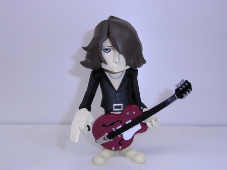 浅井健一のニュー・シングルはベンジーフィギュア付き！ | チケット