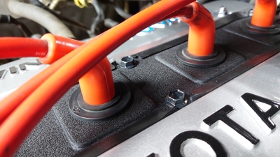 4AG 16バルブ プラグカバー・取付ボルト | ナカヤマレーシング