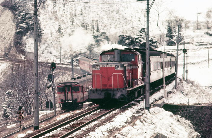 鉄道写真集 信州追憶の列車 ―昭和30～60年代 駆け抜ける雄姿と沿線風景