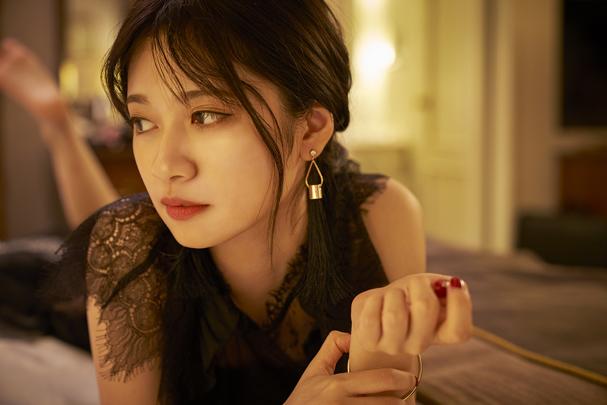 乃木坂46 寺田蘭世1st写真集 なぜ、忘れられないんだろう