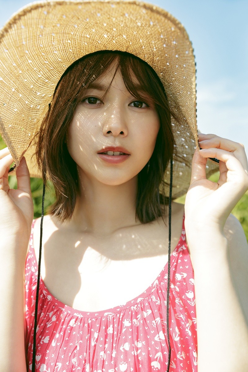 櫻坂46渡邉理佐 卒業メモリアルブック 抱きしめたくなる瞬間【星野