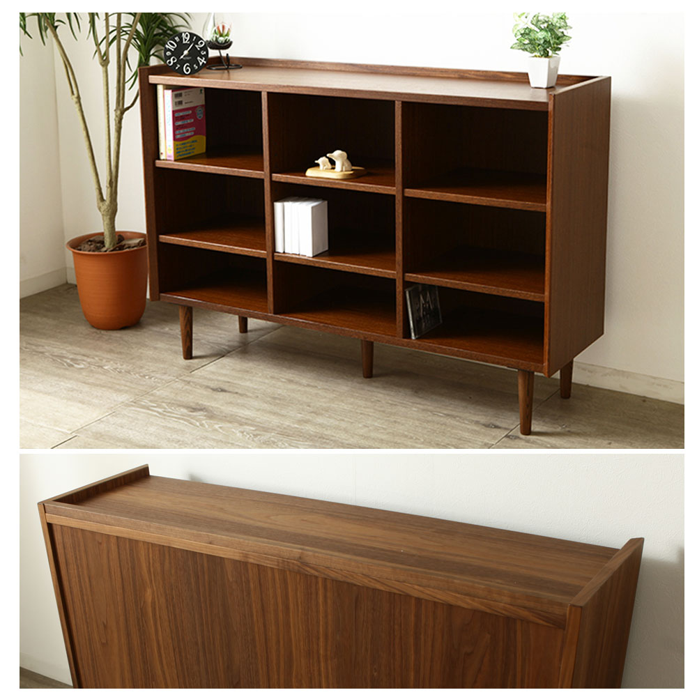 ミッドセンチュリーの特徴でもある曲線を用いた近未来的な形状のブック