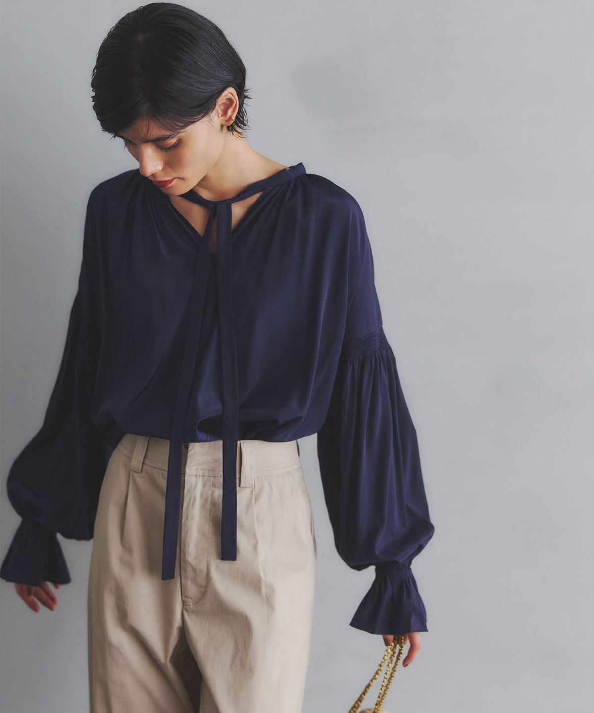 スキッパーギャザーブラウス