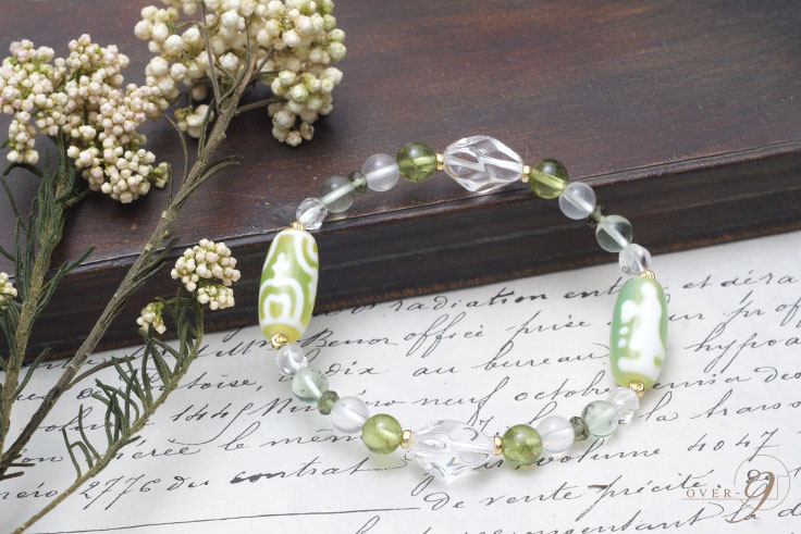 楽天市場】Lucky of circle -幸運の輪-『老玉髄 緑 双観音天珠 × 老