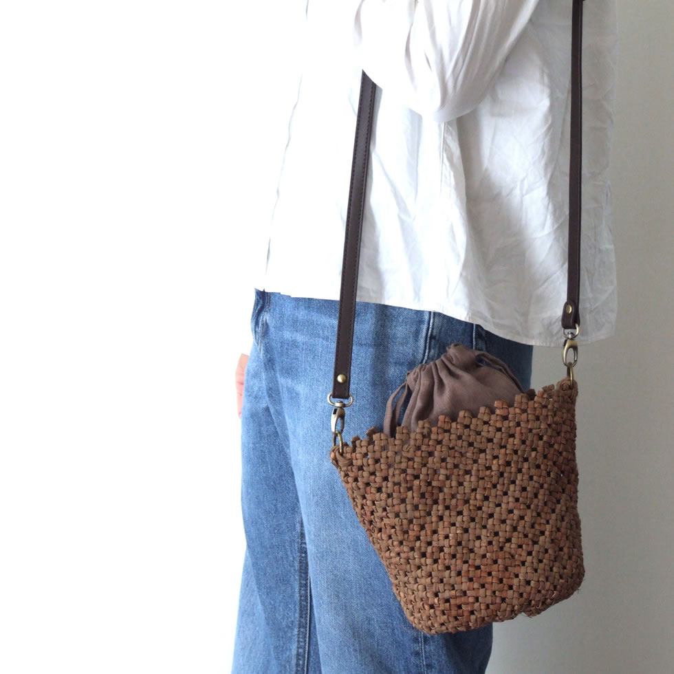 楽天市場】純国産 山葡萄かごバッグ 特上石畳編み5mm 本革ショルダー