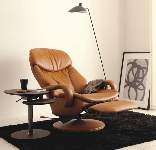 楽天市場】カリモク パーソナルチェア 本革張 リクライナー ampio