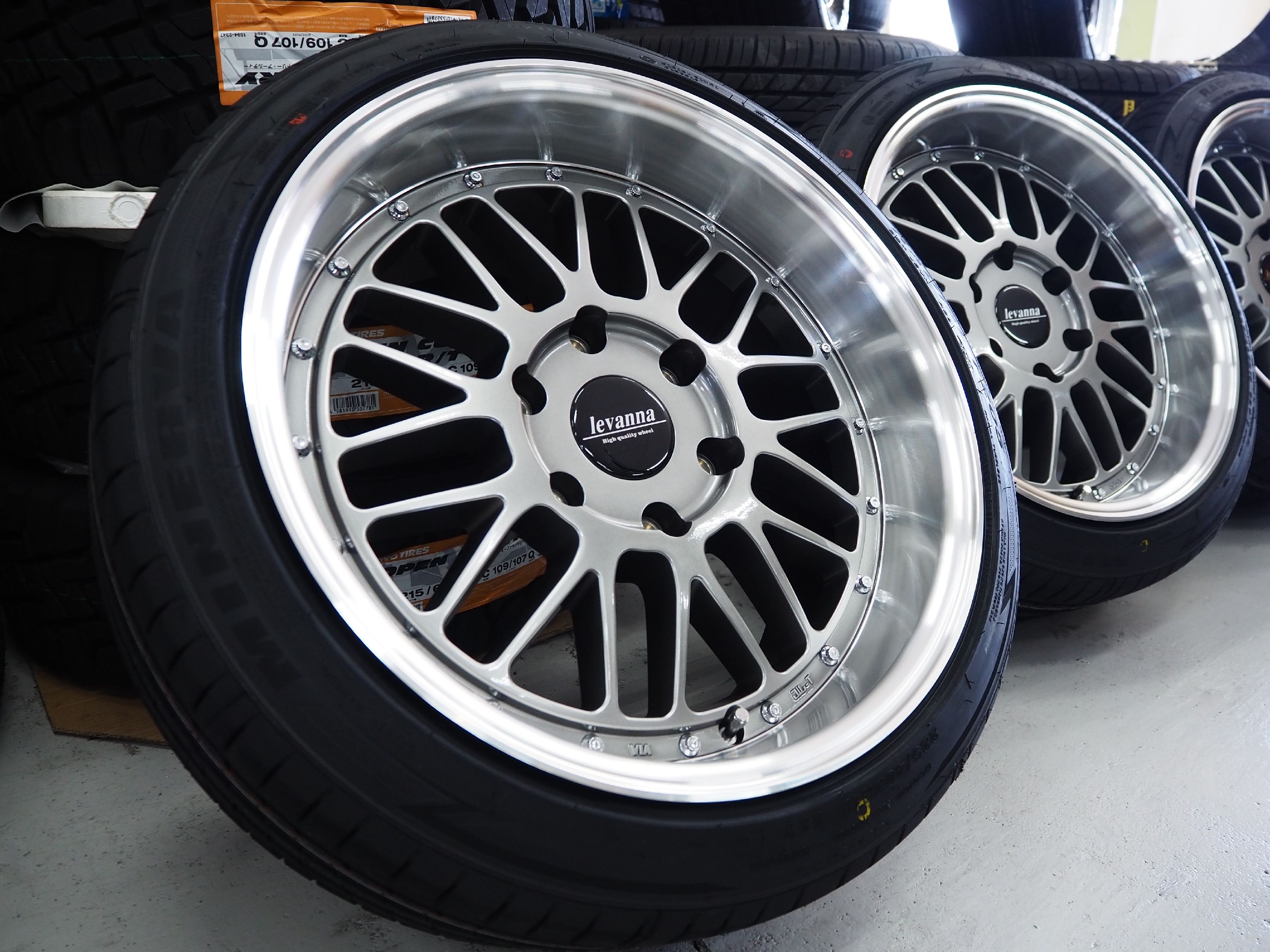 楽天市場】カスタムサイズ 200系 ハイエース レジアスlevanna V10LTH