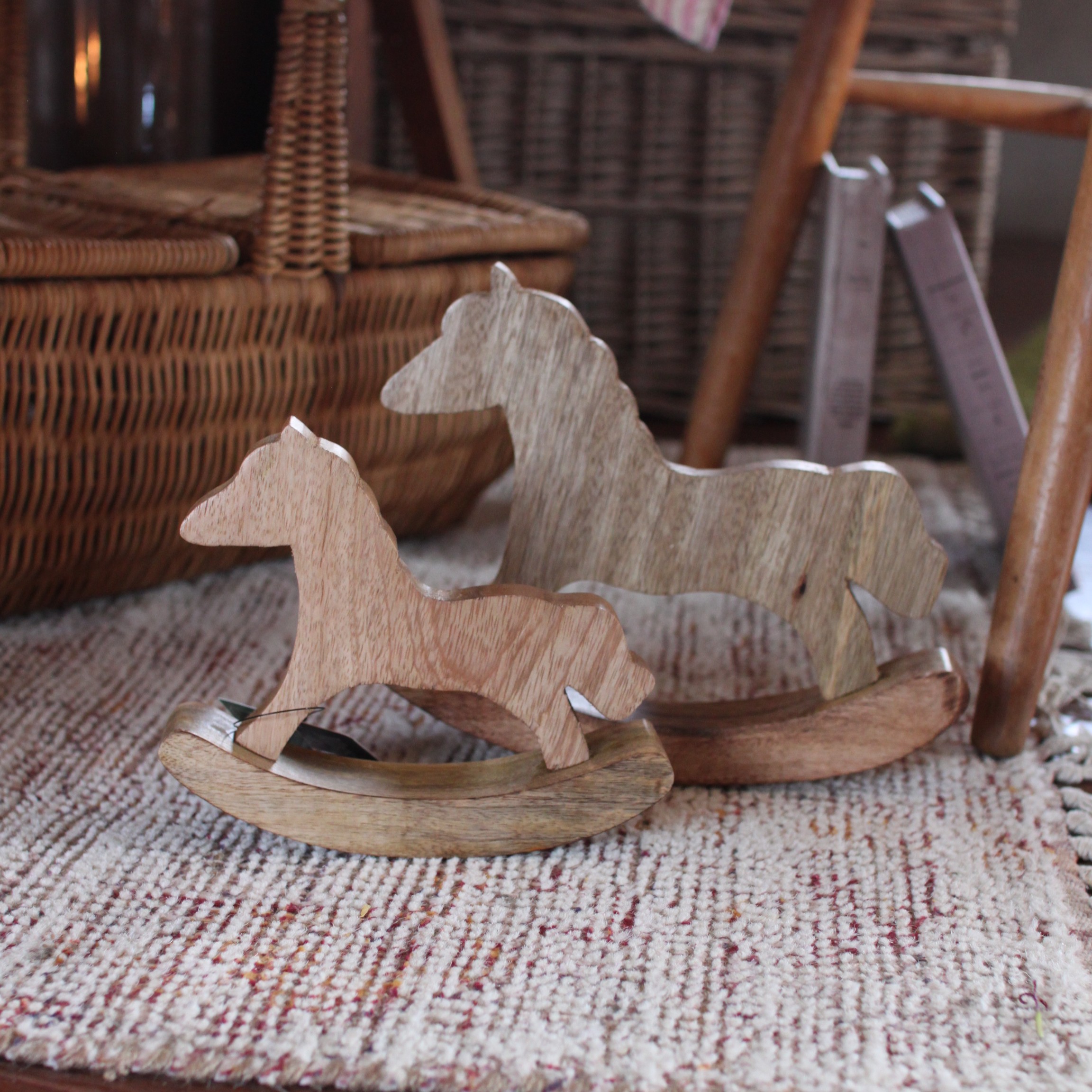 楽天市場】ウッドロッキングホース 木馬 ゆらゆら 揺れる 木のおもちゃ