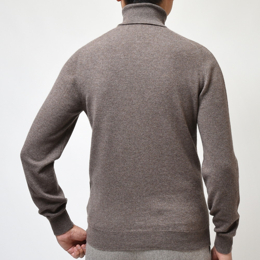 FEDELI（フェデリ）ハイゲージカシミアソリッドタートルネックニット