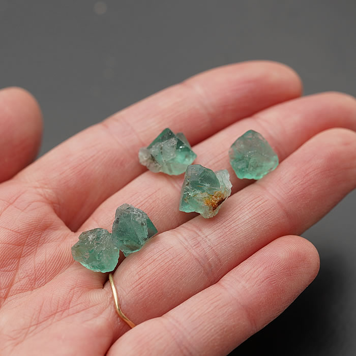 楽天市場】【希少】【蛍光】ロジャリーフローライト 原石 結晶 1個