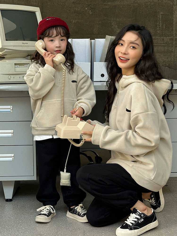 楽天市場】親子 お揃い パーカー 長袖 フーディー 暖かい 秋 冬