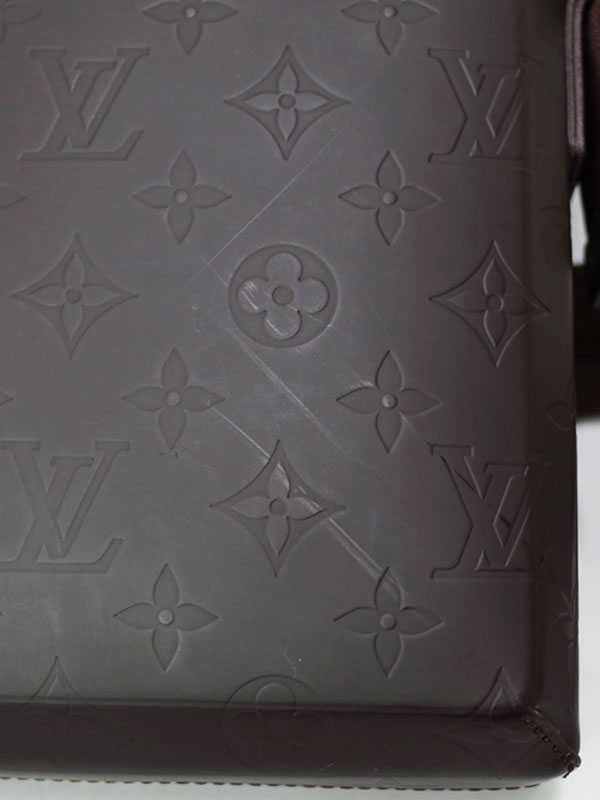 LOUIS VUITTON】ルイヴィトン『モノグラム グラセ ボビー』M46520