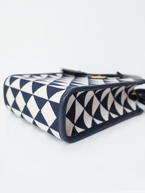 PRADA】プラダ『シンボル エンブロイダリー ジャガードファブリック