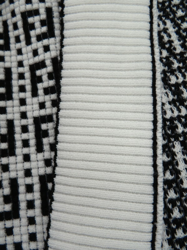 FENDI】フェンディ『FFロゴ ズッカ柄 カーディガン size36』FZC869