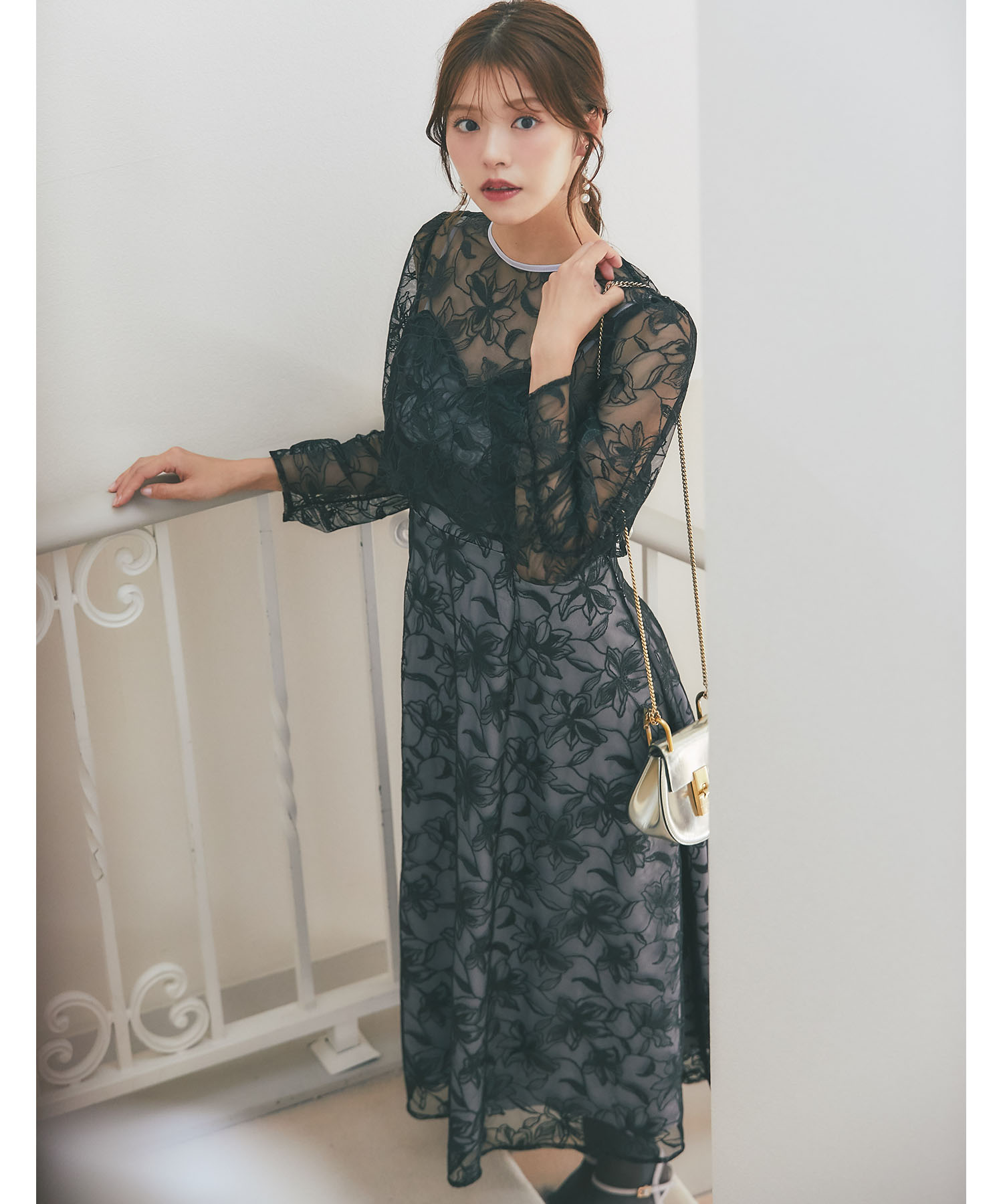 フラワー刺繍トップス×キャミワンピースセット