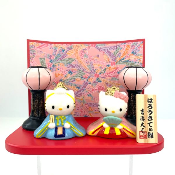 サンリオ ハローキティ 雪洞付き 雛人形 18×12×13(cm)