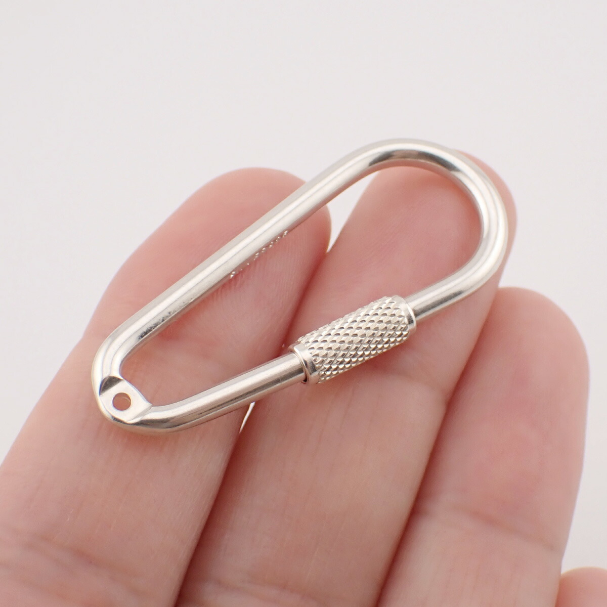 楽天市場】カラビナ キーホルダー シルバー925 ナス型 ネジ式