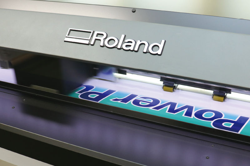 XP-640 株式会社中央ネームプレート製作所 | お客様成功事例 | Roland DG