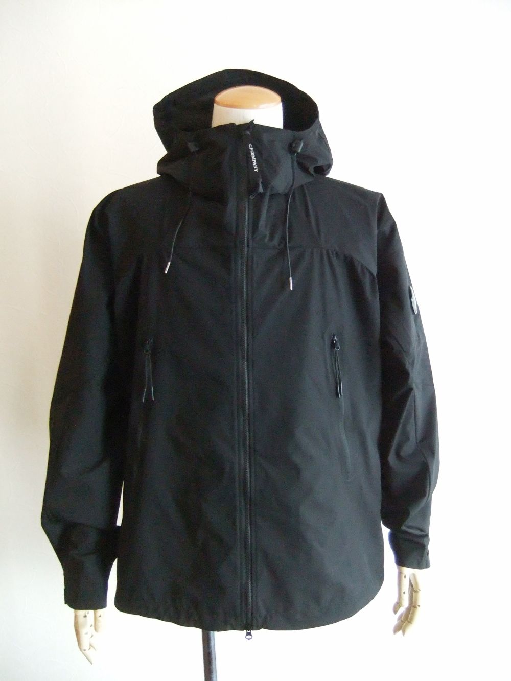 C.P. COMPANY - PRO-TEK HOODED JACKET ジップアップ ブルゾン (日本