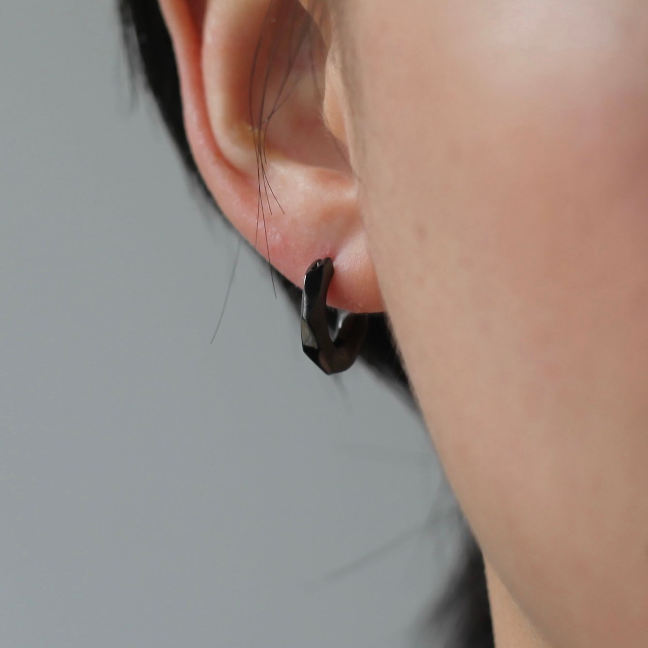 GARNI - 【残り一点】Crockery Pierce 右耳用(BLACK) | ACRMTSM ONLINE