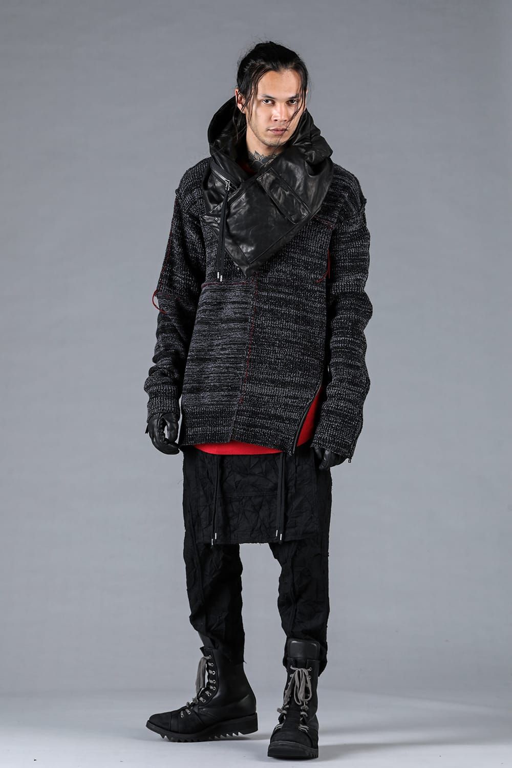 D.HYGEN - Horse Leather Down Hooded Scarf “Black