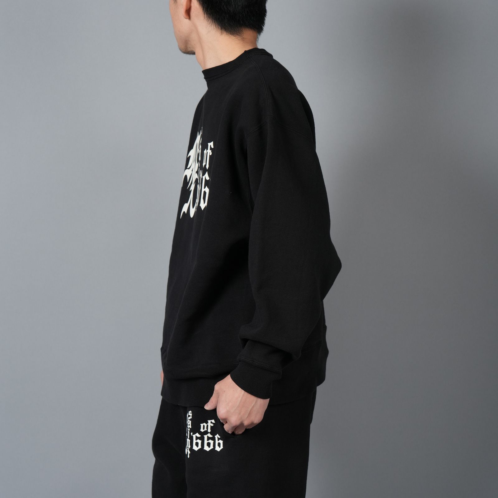 SAINT M×××××× - 【ラスト1点】SM-HR8-0000-043 / CRW-N SWEAT / MX666