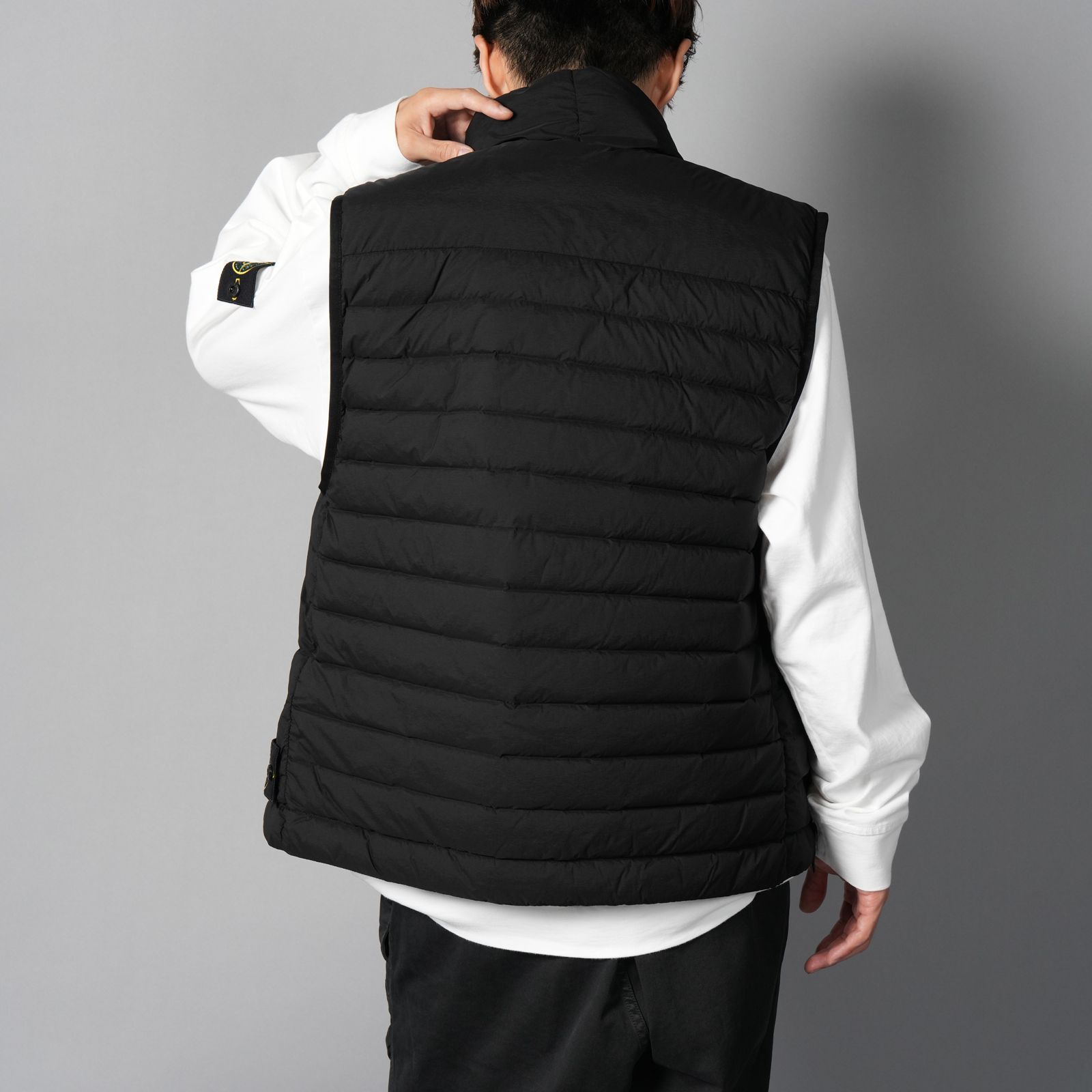 STONE ISLAND - 【再入荷】【定番アイテム】G100007 / G100004 / DOWN