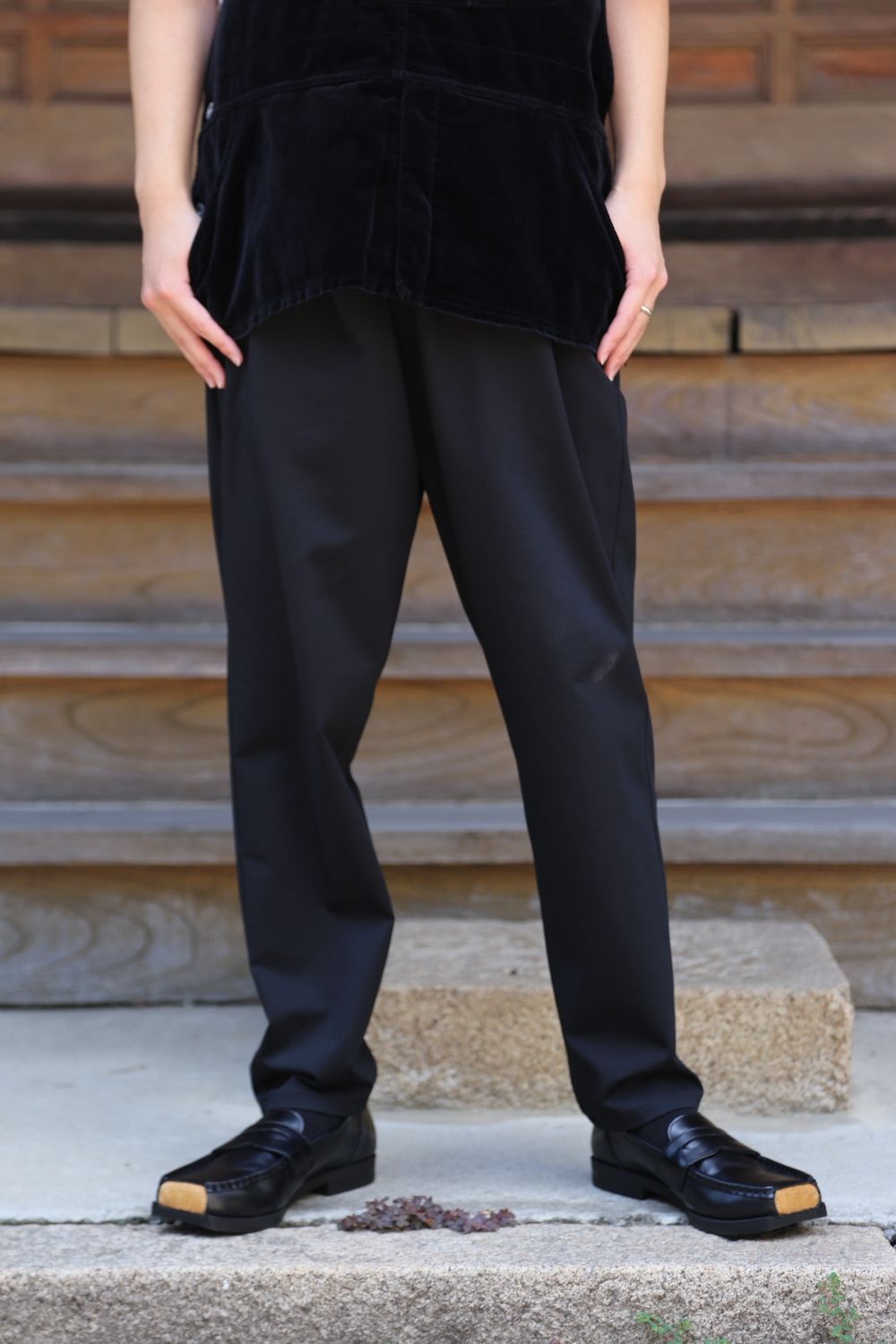 doublet CUT OFF VELVET VEST(21AW09VE13) style. 2021.07.25. | 1826