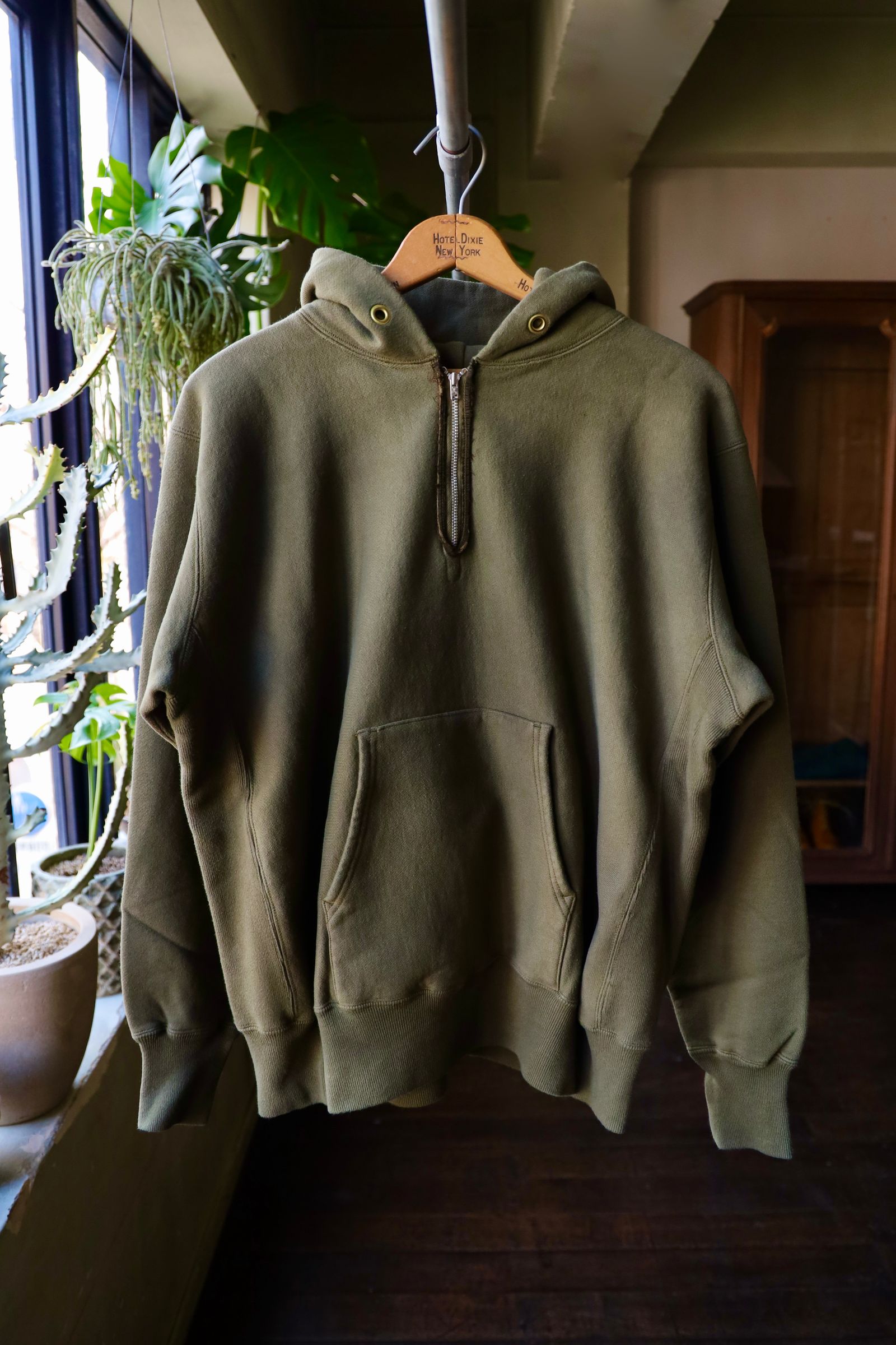 Vintage Half Zip Sweat Hoodie | MARK