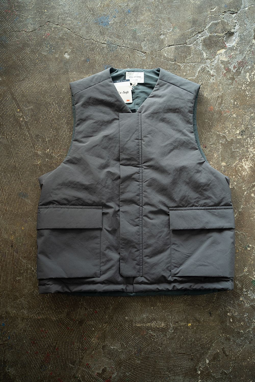 STILL BY HAND - 【ラスト1点】【23AW】撥水シンサレートベスト(BLUE
