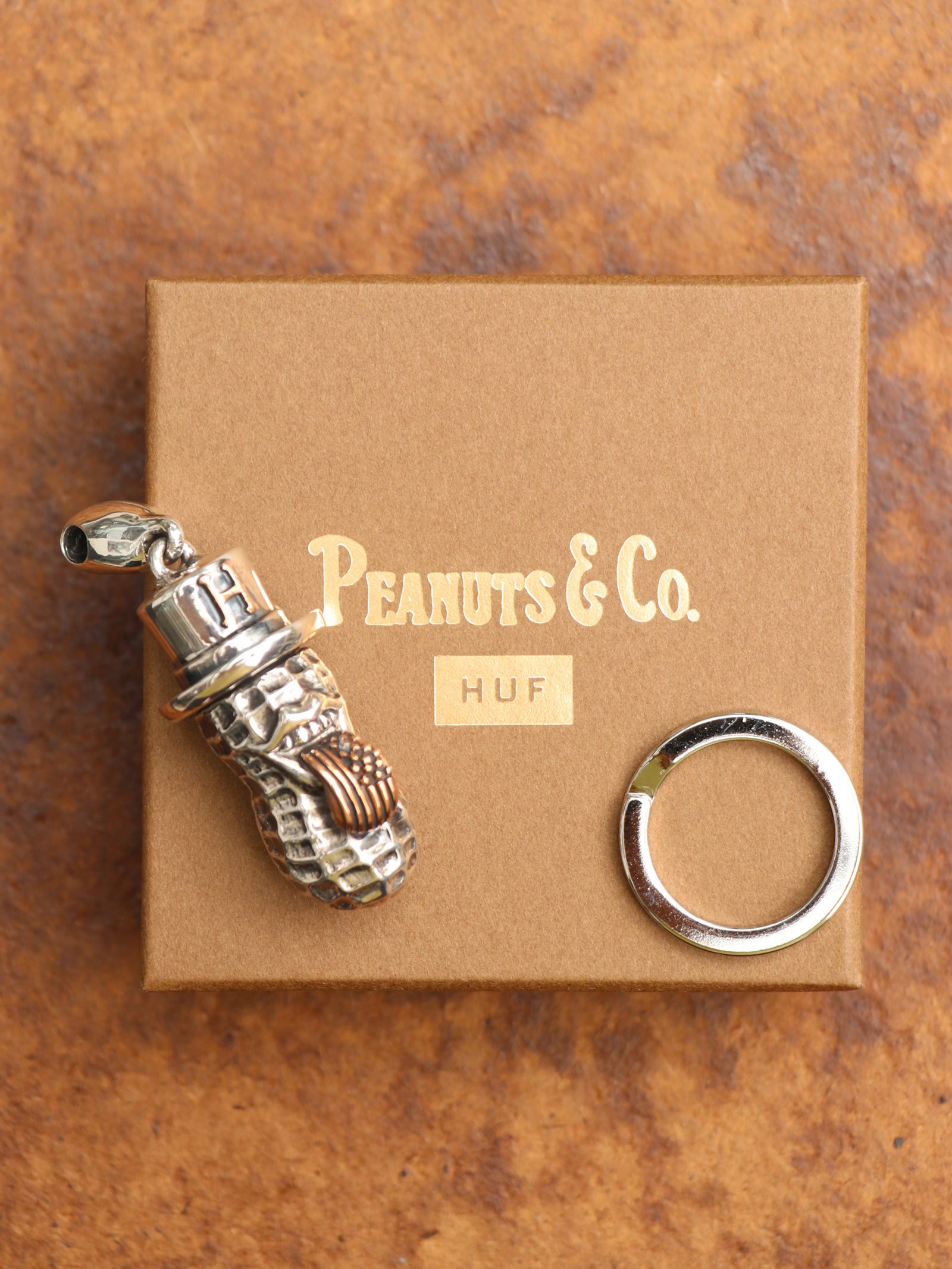 PEANUTS & CO. - HUF X YACHIMATA BERO PEANUTS (SILVER925) | SKANDA