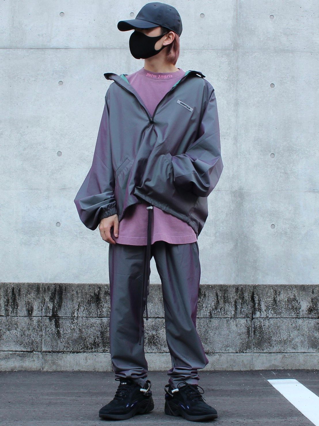 ESSENTIALSでスポーティ×ストリート セットアップコーデ | 734 | STORY