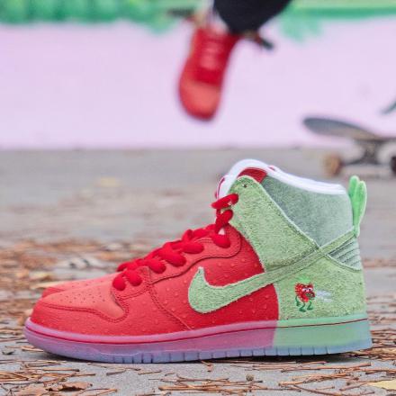 国内10月30日発売予定】ナイキ SB ダンク ハイ プロ 