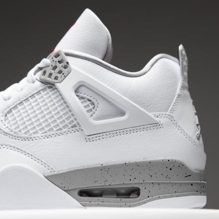 国内7月28日発売予定】 ナイキ エアジョーダン4 レトロ ホワイト