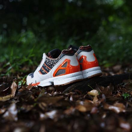 国内8月1日発売予定】アトモス × アディダス オリジナルス ZX 8000