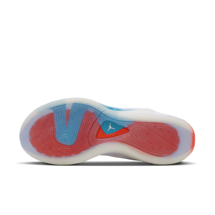 国内9月28日発売予定】ナイキ ルカ 1 PF ホワイト/ネオ ターコイズ