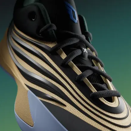 海外9月1日発売予定】アディダス デイム 10 ブラック/サルファー