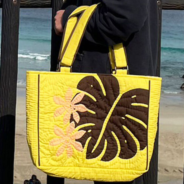 ハワイアンキルト バッグ モンステラ イエロー 人気 かわいい ギフト