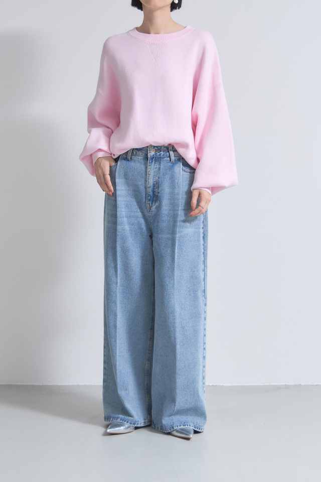 センタープレスタックワイドデニムパンツ