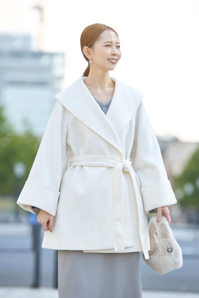 ビッグカラーガウンコート