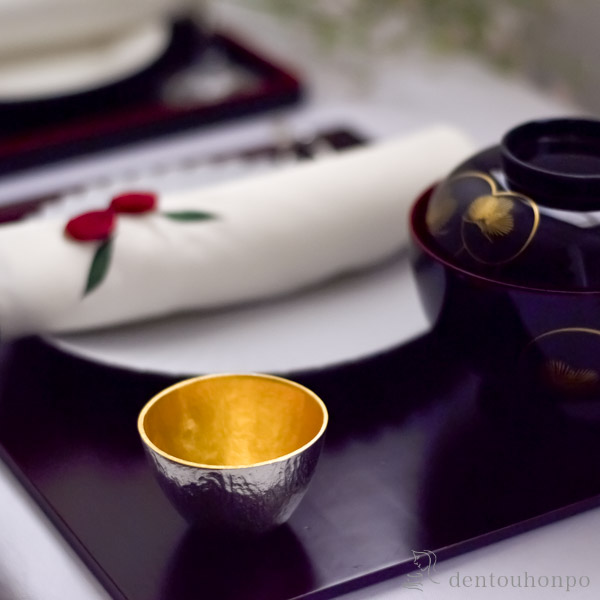 送料無料】 ぐい呑 金箔 大 2個セット / 能作 ぐいのみ 盃 酒器 セット